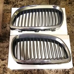 BMW OEM 328i Kidney Grills